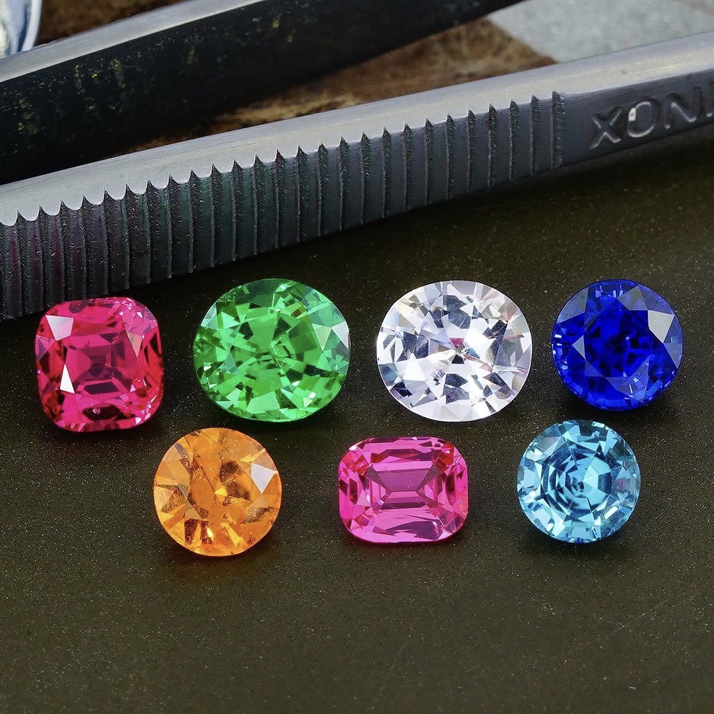 ĐÁ QUÝ TINH TUYỂN 